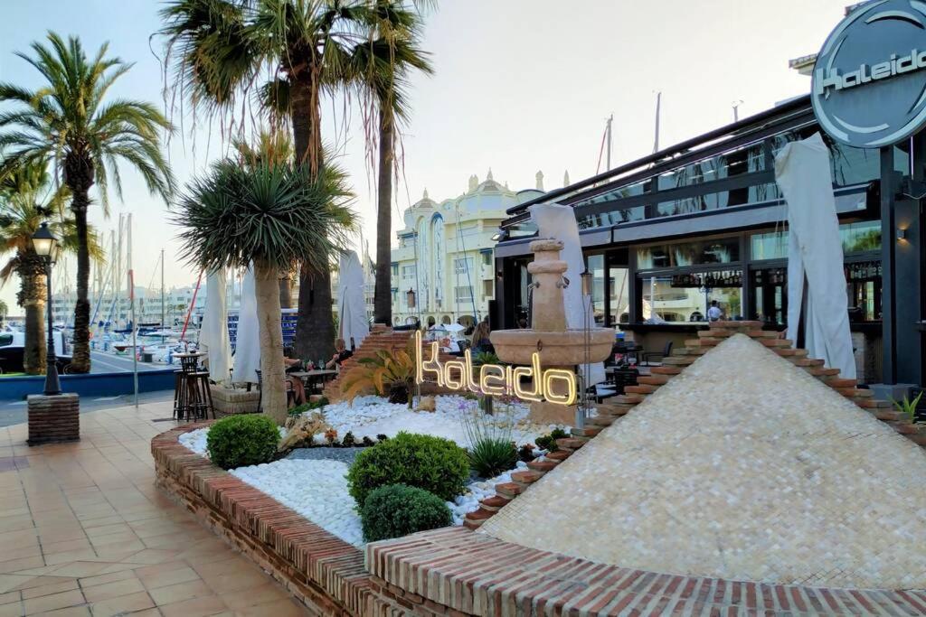 トレモリノスDona Carlota Gardens, Sea Views, Pool, Restaurantアパートメント エクステリア 写真
