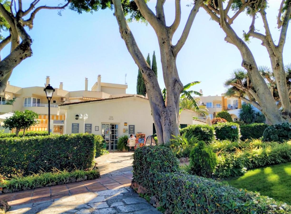 トレモリノスDona Carlota Gardens, Sea Views, Pool, Restaurantアパートメント エクステリア 写真